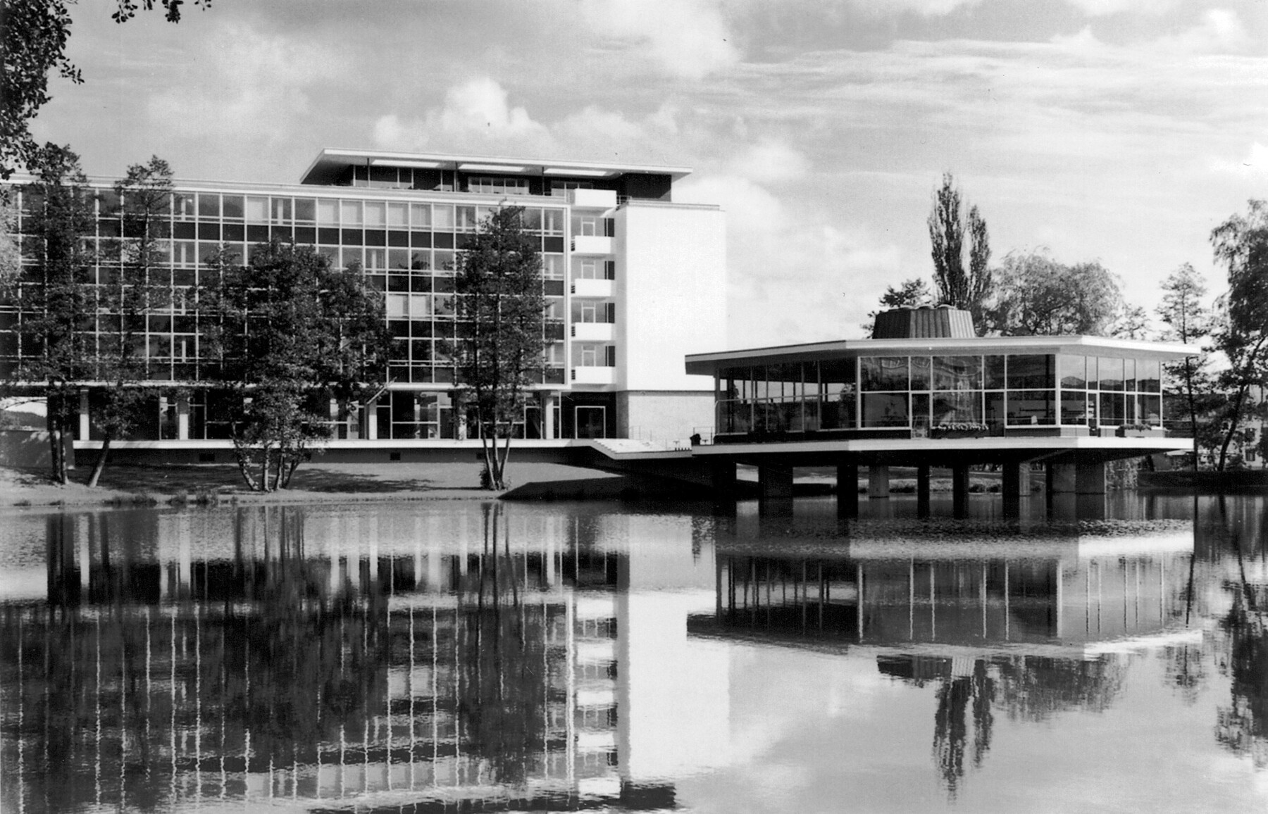 Verwaltungsgebäude Zellweger AG (1959–1961), Uster, Roland Rohn  (Foto: Archiv Paul Kläui-Bibliothek, Uster)